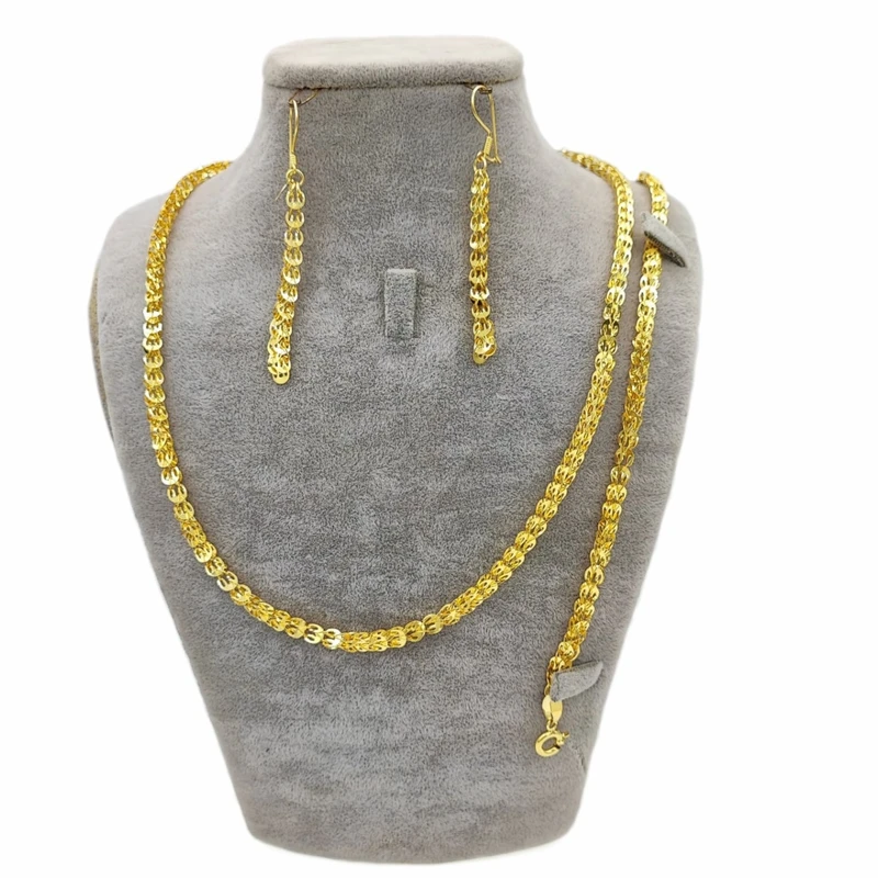 نیم ست طلا 18 عیار زنانه طلای شریف زاده مدل ملیسا