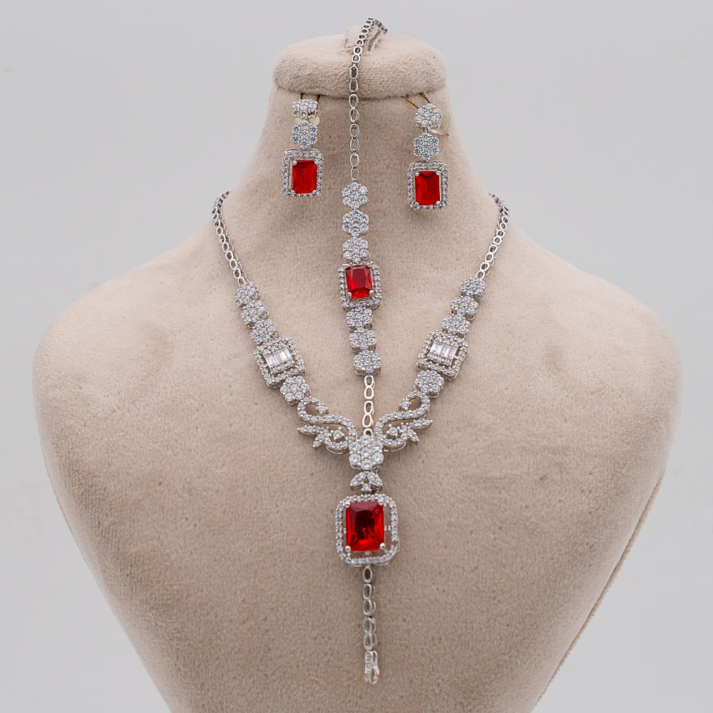 سرویس طلا 18 عیار گالری طلا عرفان زنانه مدل پیوژن کد3145