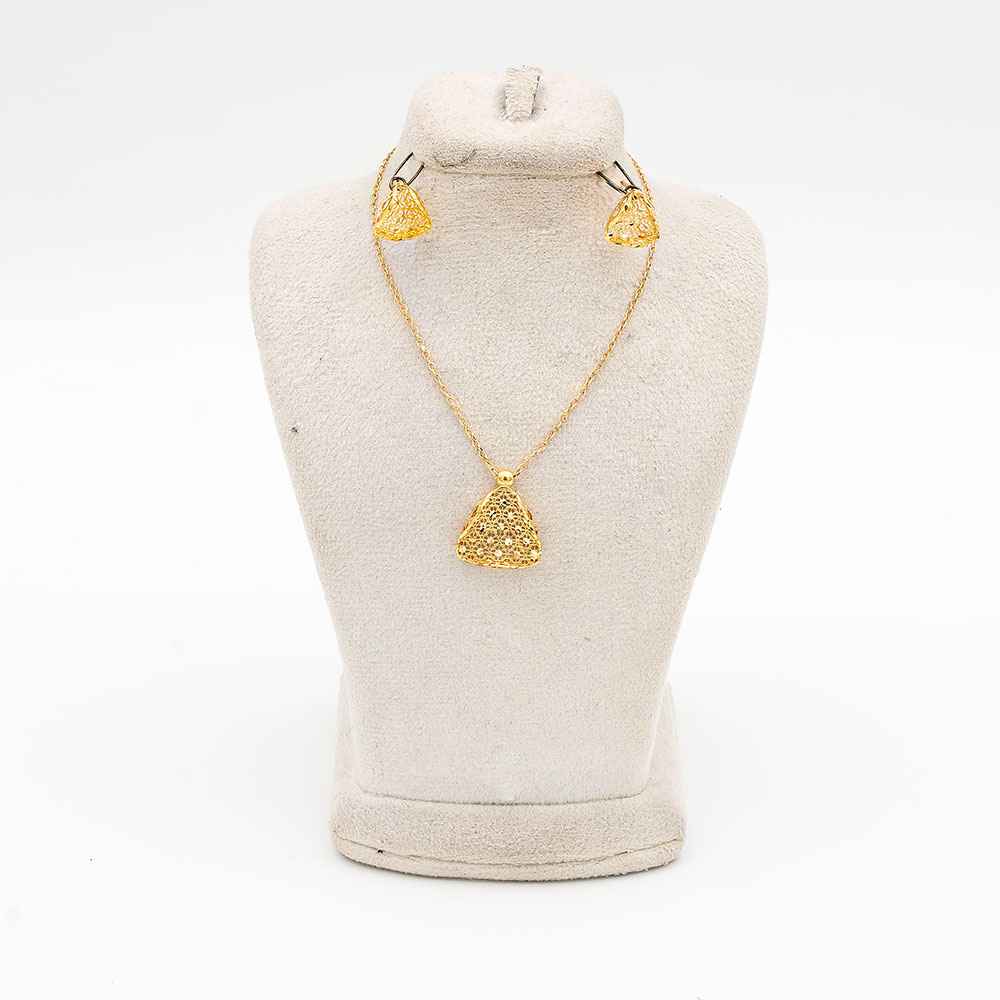 نیم ست طلا 18 عیار گالری طلا عرفان  مدل ایشا کد 2449