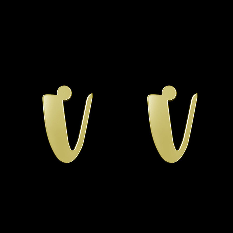گوشواره طلا 18 عیار زنانه مدوپد مدل حرف V کد GA1-16728