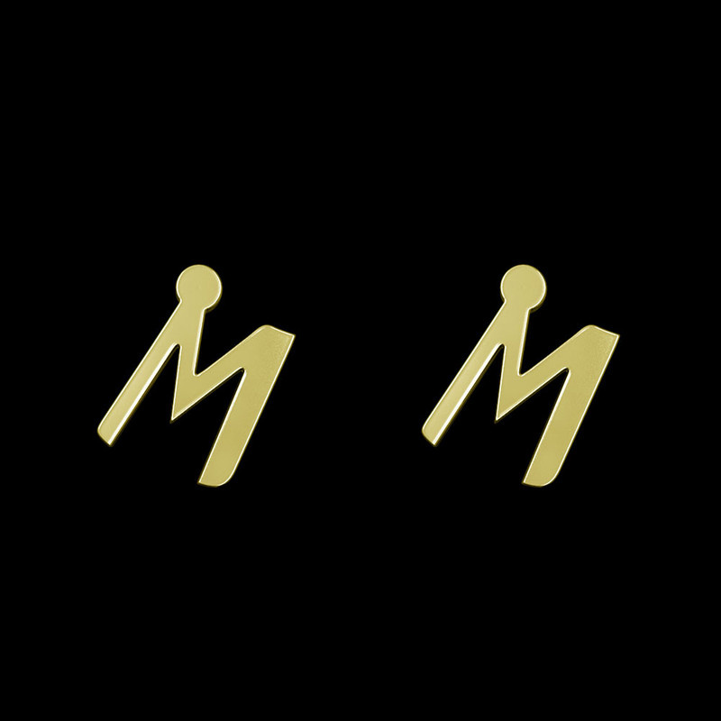 گوشواره طلا 18 عیار زنانه مدوپد مدل حرف M کد GA1-16873