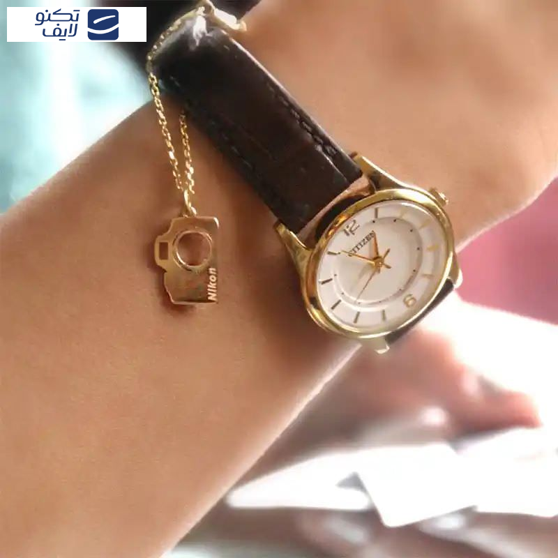 آویز ساعت طلا 18عیار  طرح دوربین عکاسی