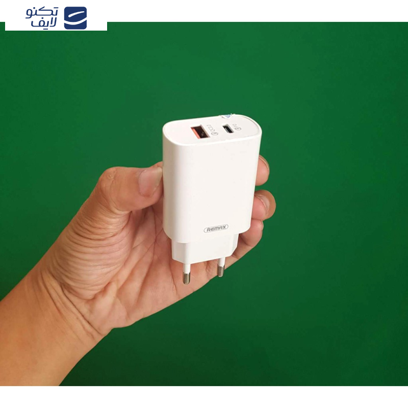 شارژر دیواری ریمکس مدل RP-U37