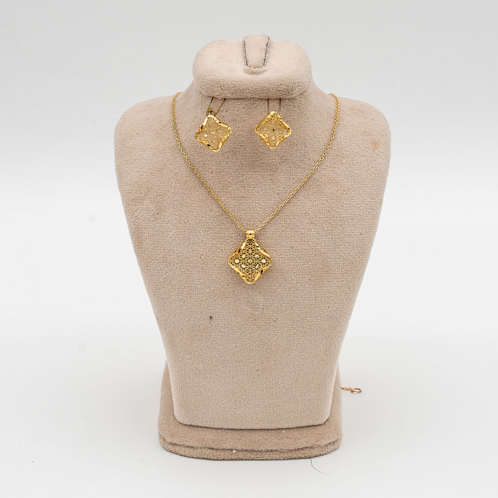 نیم ست طلا 18 عیار گالری طلا عرفان  مدل ایشا کد 2279