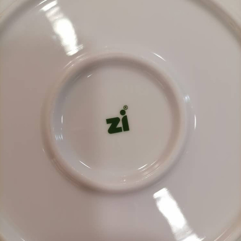 پیش دستی زی مدل دسر خوری فرم اس 15 سفید درجه عالی بسته شش عددی