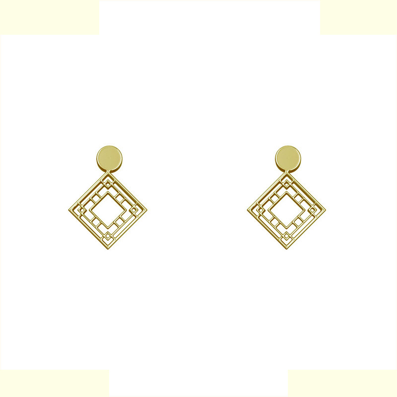 گوشواره طلا 18 عیار زنانه مدوپد مدل لوزی کد GA1-10476