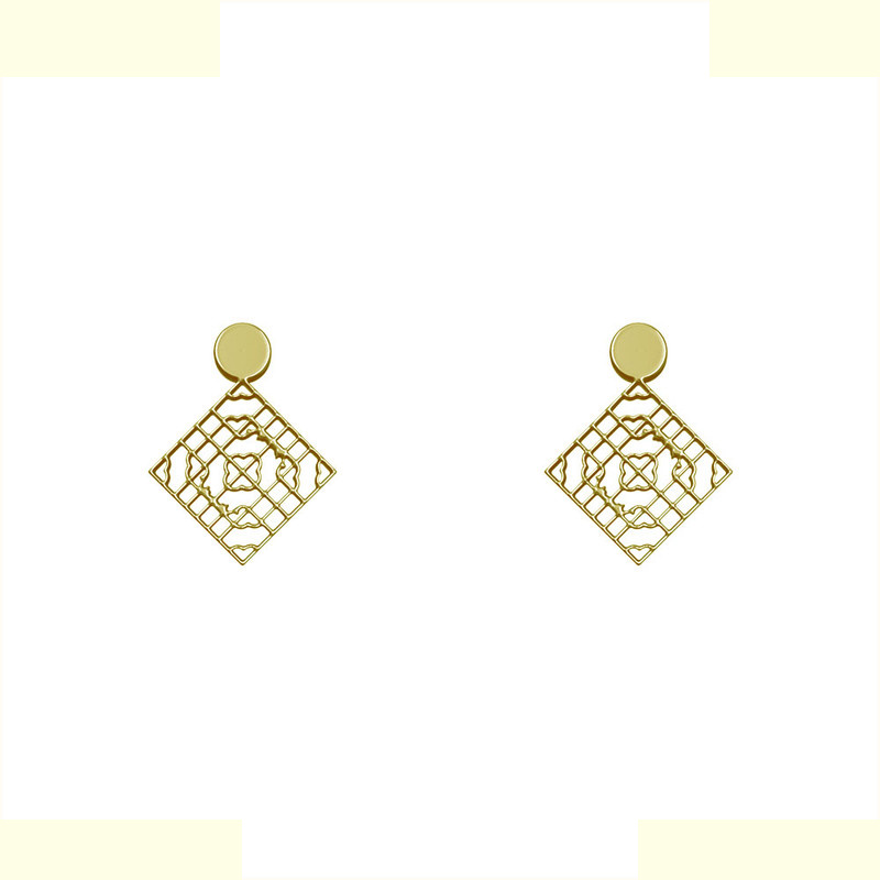 گوشواره طلا 18 عیار زنانه مدوپد مدل لوزی کد GA1-10483