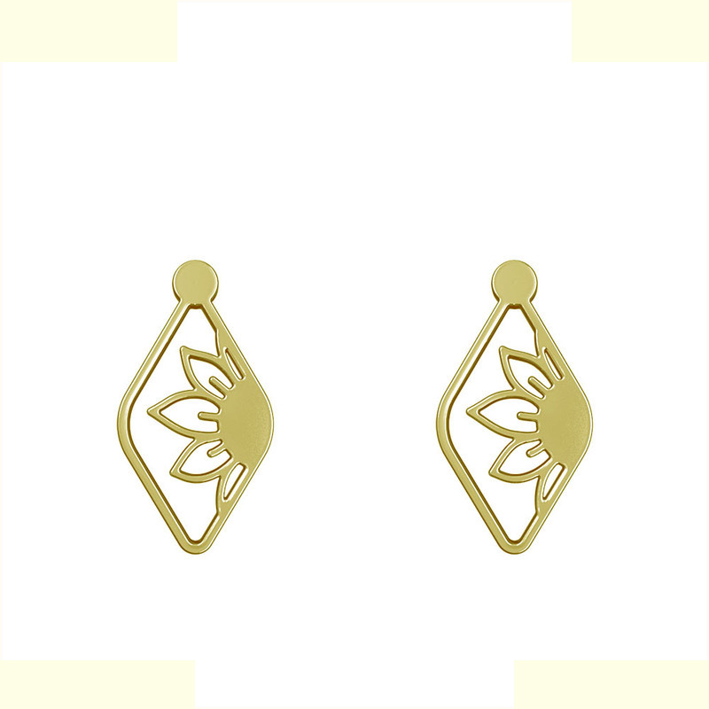 گوشواره طلا 18 عیار زنانه مدوپد مدل گل کد GA1-14952