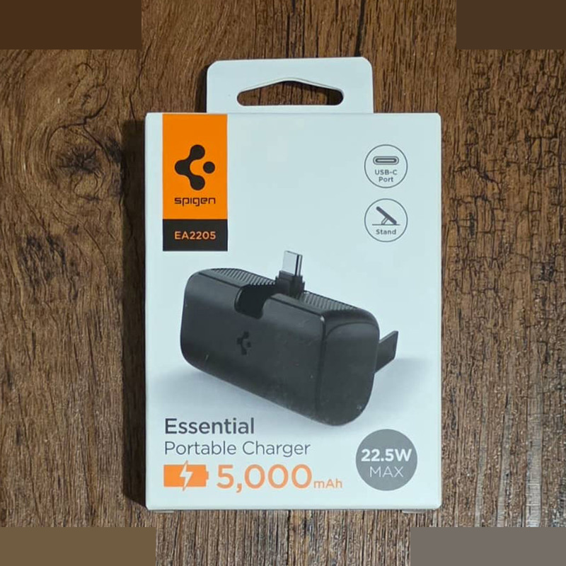 پاوربانک اسپیگن مدل EA2205 ظرفیت 5000 میلیآمپر ساعت پاوربانک اسپیگن مدل EA2205 ظرفیت 5000 میلیآمپر ساعت