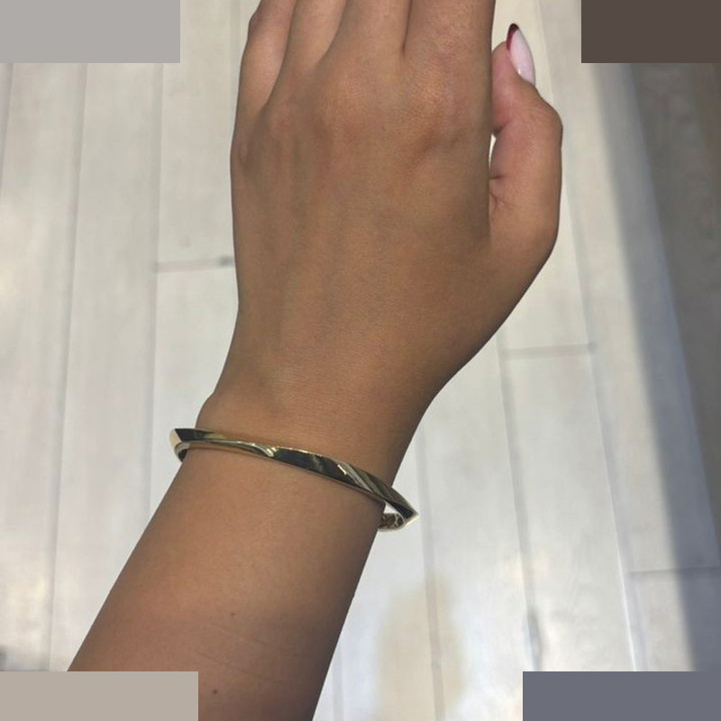 النگو طلا 18 عیار زنانه ماوی گالری مدل لیا سایز 3 النگو طلا 18 عیار زنانه ماوی گالری مدل لیا سایز 3