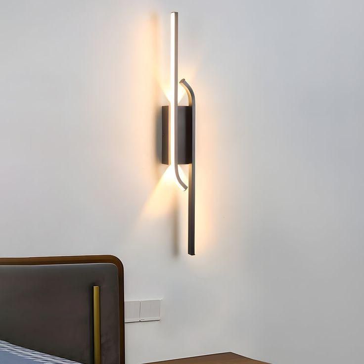 لوستر دیواری مدرن خطی کد 00485 لوستر دیواری مدرن خطی کد 00485