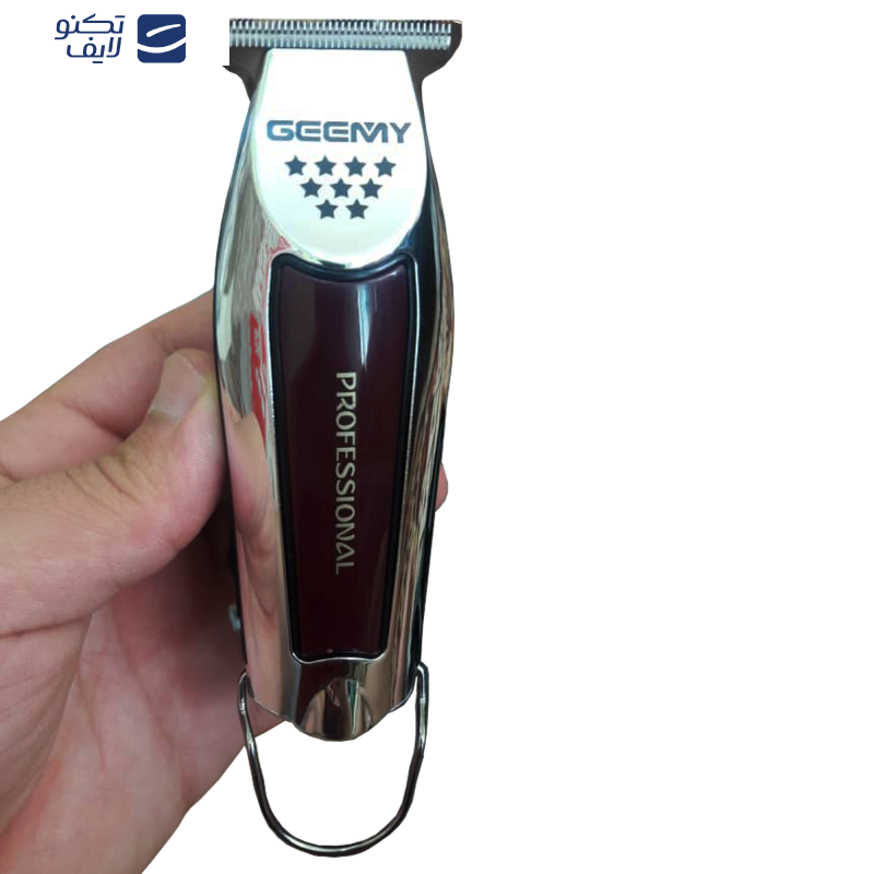 ماشین اصلاح موی سر و صورت جیمی مدل GM 855، اصلاح به صورت خط‌زن، منبع انرژی برق، تکنولوژی اصلاح به صورت برش مستقیم، اندازه اصلاح 0.4 میلی‌متر، مدت زمان شارژ 120 دقیقه و مدت زمان استفاده پس از شارژ 120 دقیقه، قابلیت تنظیم سرعت، سری قابل شست‌وشو