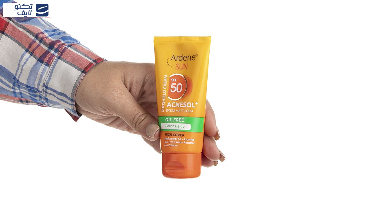 کرم ضد آفتاب آردن سان مدل Peach Beige وزن 50 گرم