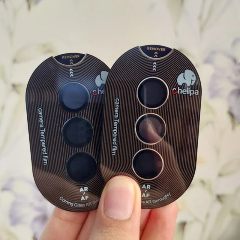 محافظ لنز دوربین شیشه ای اوجی مدل chelipa titanium مناسب برای گوشی موبایل سامسونگ Galaxy A55