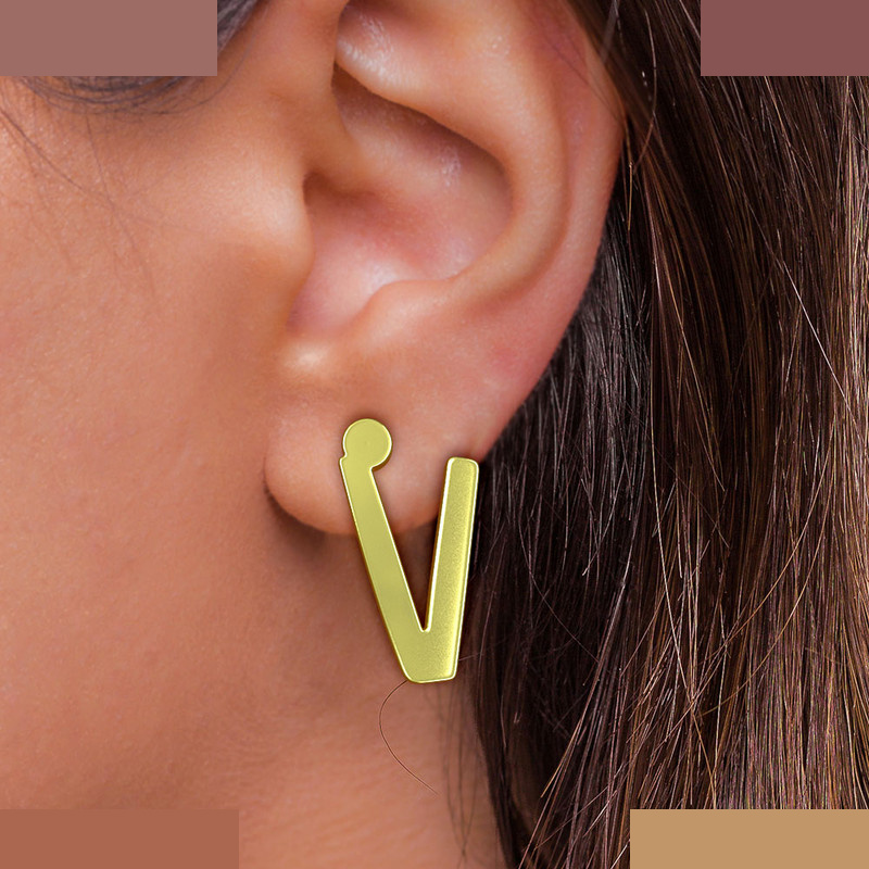 نیم ست طلا 18 عیار زنانه مدوپد مدل حرف V کد NA16754