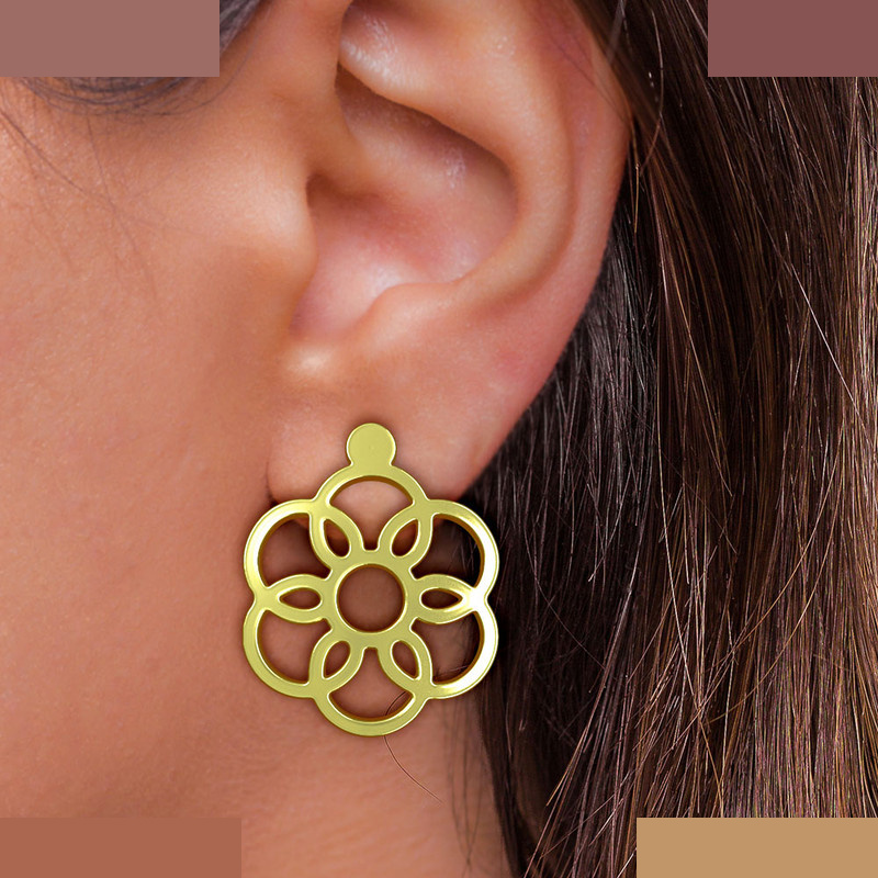 گوشواره طلا 18 عیار زنانه مدوپد مدل گل کد GA1-10752