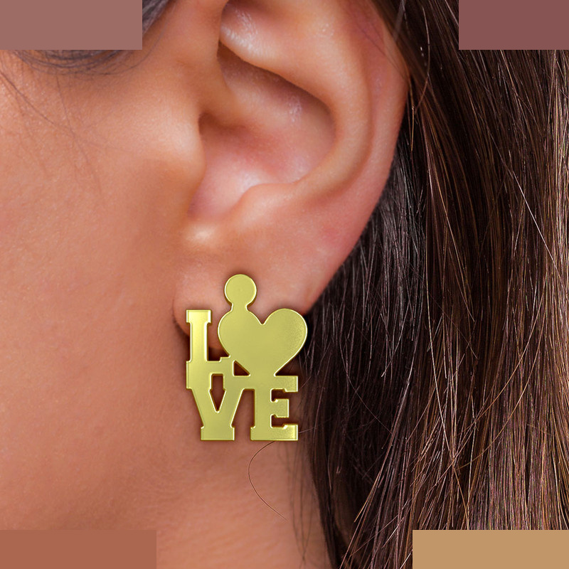 گوشواره طلا 18 عیار زنانه مدوپد مدل love کد GA1-11209