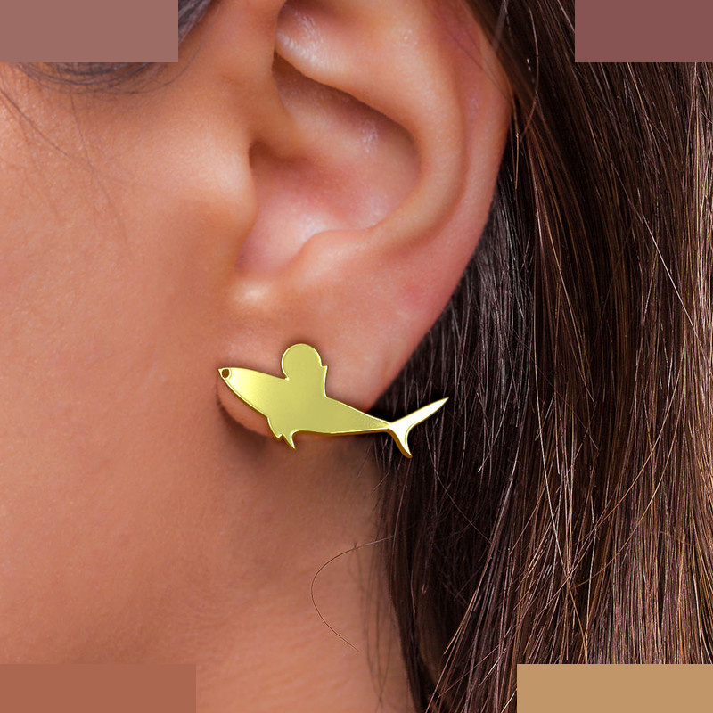 گوشواره طلا 18 عیار زنانه مدوپد مدل کوسه کد GA1-12507