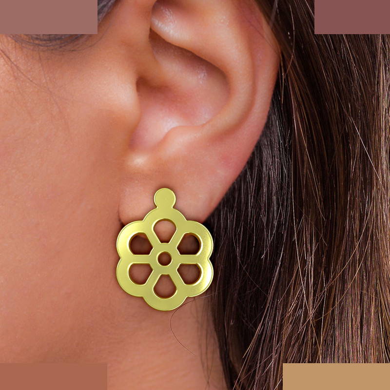 گوشواره طلا 18 عیار زنانه مدوپد مدل گل کد GA1-13044