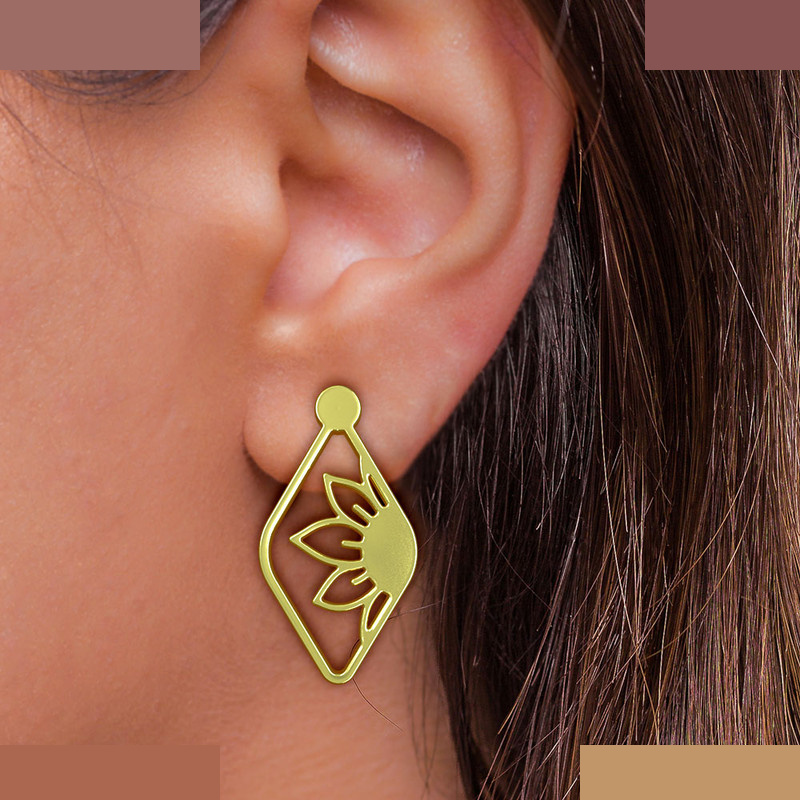 گوشواره طلا 18 عیار زنانه مدوپد مدل گل کد GA1-14952