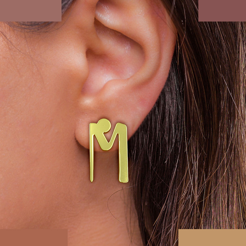 گوشواره طلا 18 عیار زنانه مدوپد مدل حرف M کد GA1-16821 گوشواره طلا 18 عیار زنانه مدوپد مدل حرف M کد GA1-16821