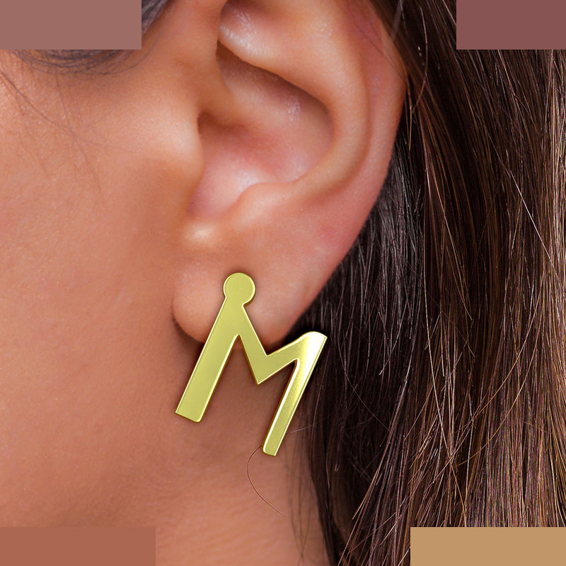 گوشواره طلا 18 عیار زنانه مدوپد مدل حرف M کد GA1-16847 گوشواره طلا 18 عیار زنانه مدوپد مدل حرف M کد GA1-16847