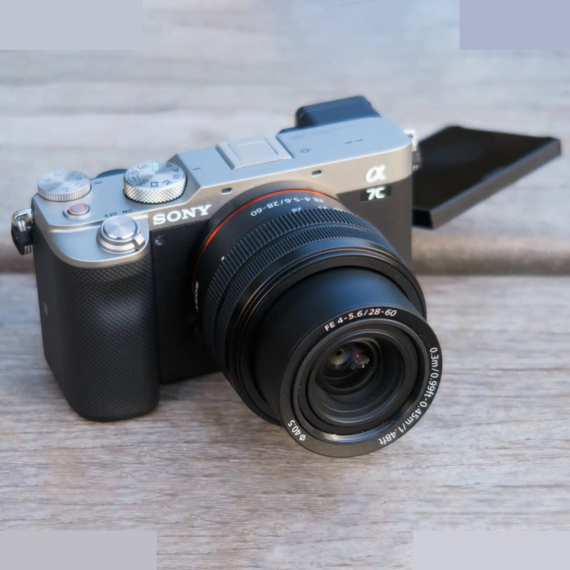 دوربین دیجیتال بدون آینه سونی مدل Alpha a7C Kit 28-60mm دوربین دیجیتال بدون آینه سونی مدل Alpha a7C Kit 28-60mm