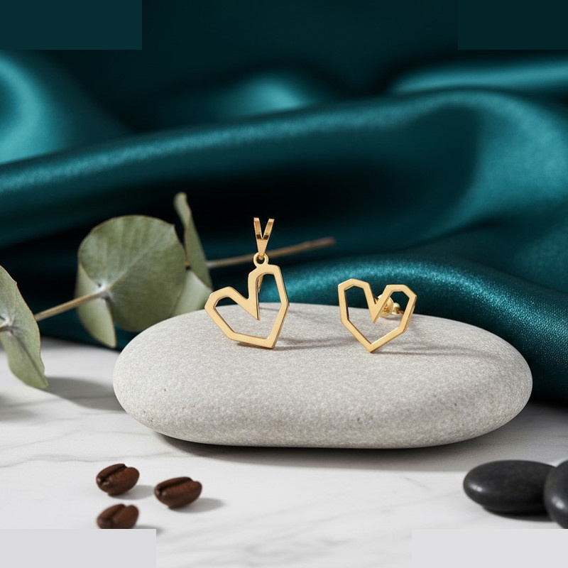 نیم ست طلا 18 عیار زنانه گالری قو طلایی مدل قلب جذاب نیم ست طلا 18 عیار زنانه گالری قو طلایی مدل قلب جذاب