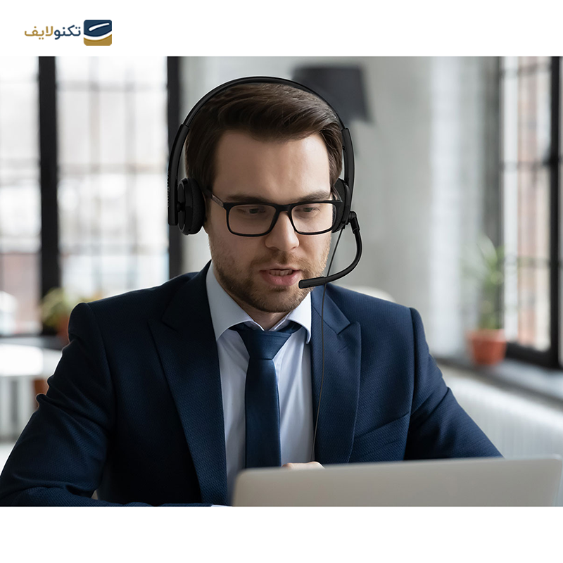 gallery-هدفون با سیم کریتیو مدل Chat WFH copy.png