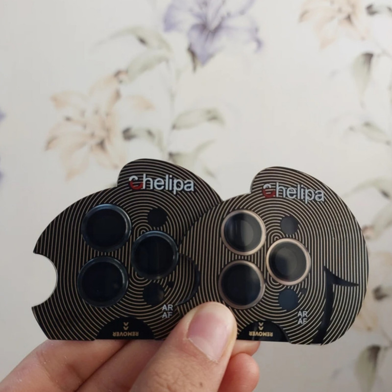 محافظ لنز دوربین شیشه ای اوجی مدل chelipa titanium مناسب برای گوشی موبایل اپل iPhone 13 Pro