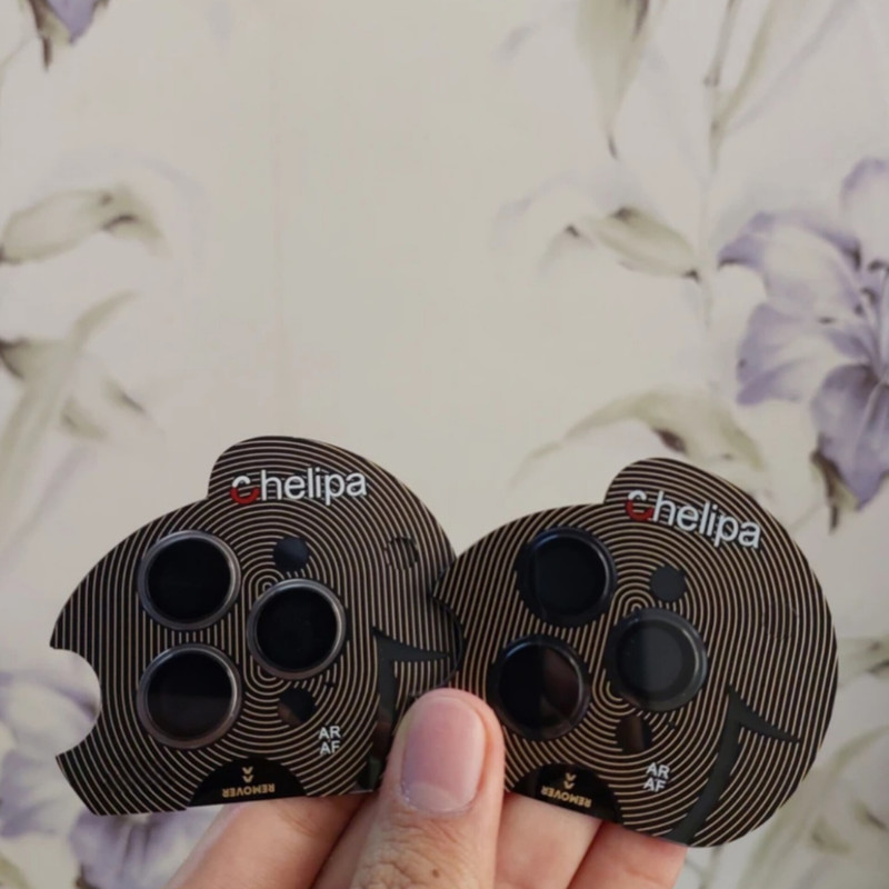 محافظ لنز دوربین شیشه ای اوجی مدل chelipa titanium مناسب برای گوشی موبایل اپل iPhone 15 Pro Max