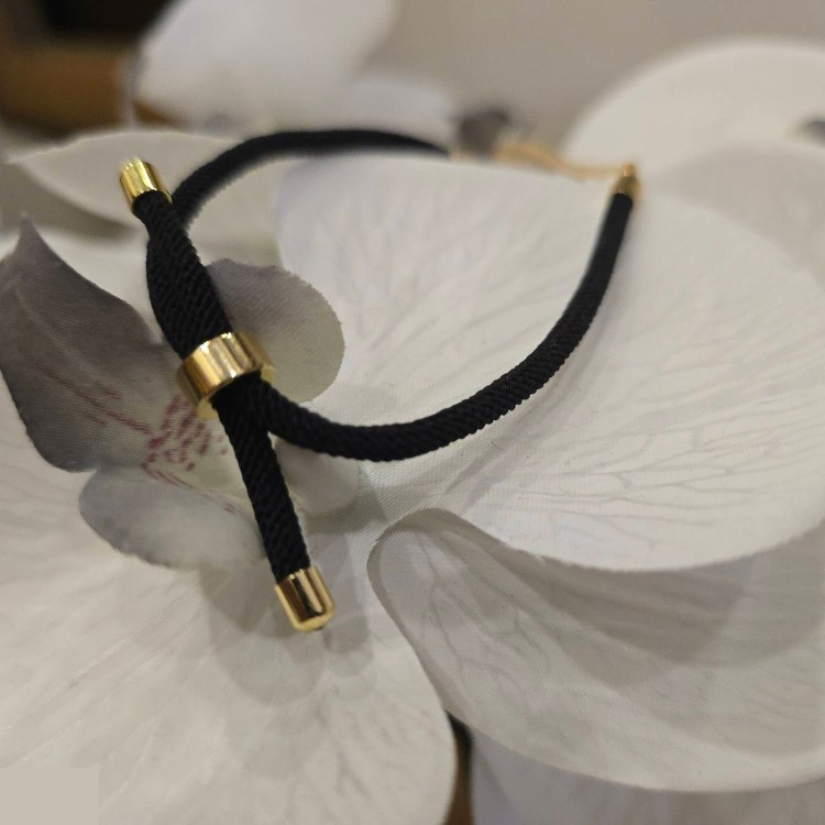 دستبند طلا 18 عیار زنانه شمیم گلد گالری طرح بی نهایت و حرف R کد D68-2