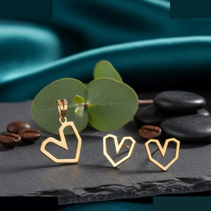 نیم ست طلا 18 عیار زنانه گالری قو طلایی مدل قلب جذاب نیم ست طلا 18 عیار زنانه گالری قو طلایی مدل قلب جذاب