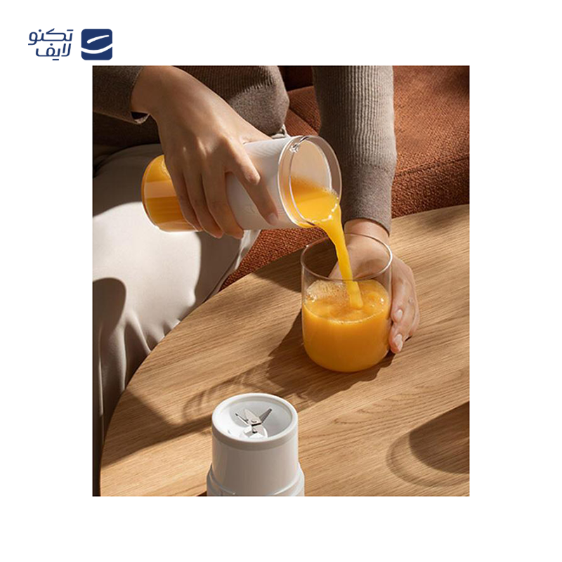 gallery-مخلوط کن میجا مدل Juicer Cup 2-gallery-1-TLP-81824_b688fd0c-544a-4161-9b55-41bec3a47b19.png