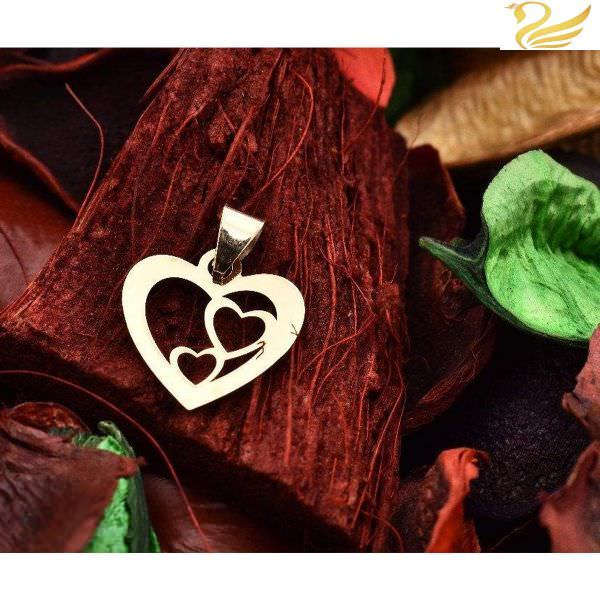 پلاک طلا 18عیار زنانه طرح قلب در قلب