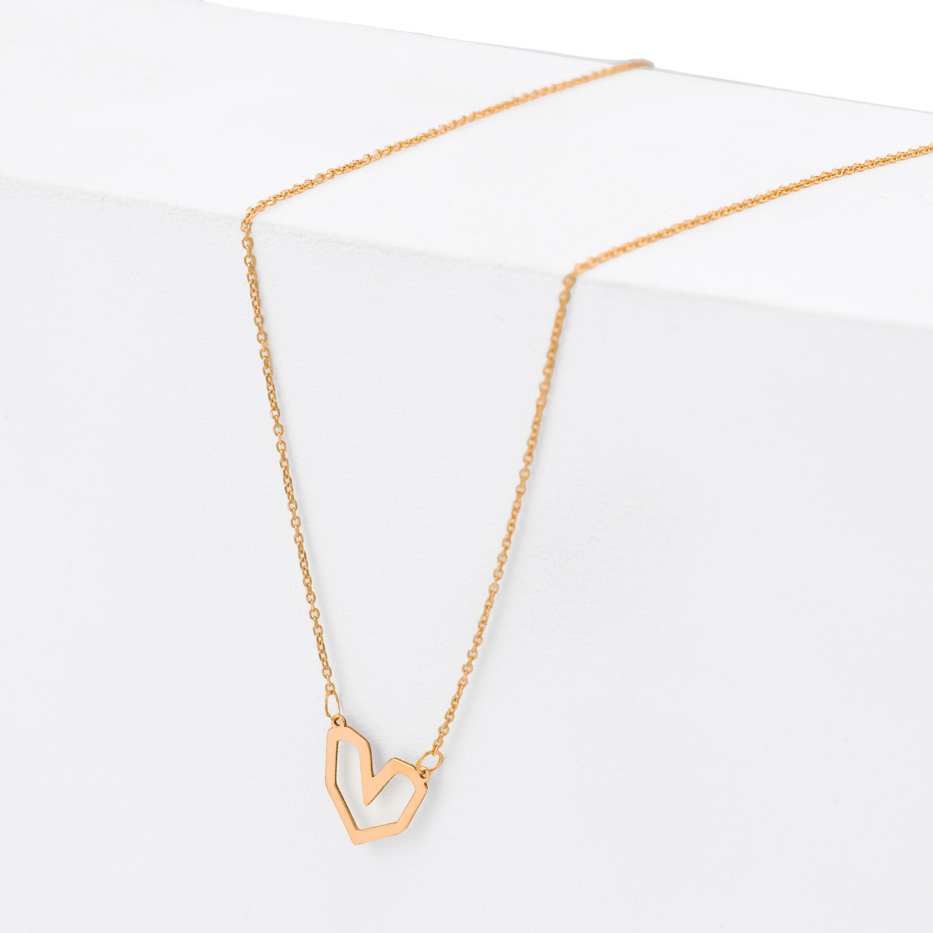 گردنبند طلا 18عیار قلب جذاب