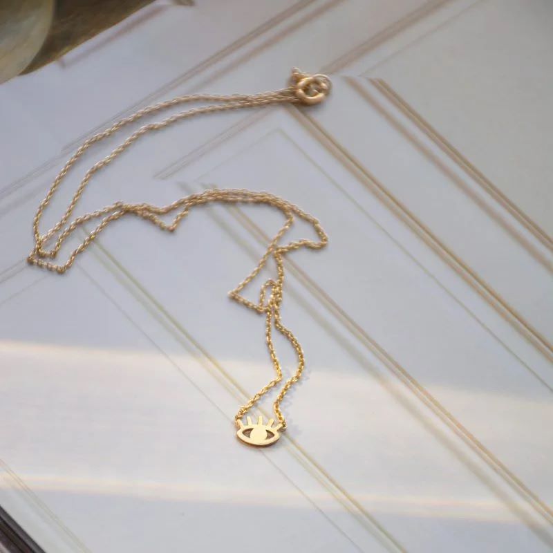 گردنبند طلا 18عیار طرح چشم و مژه