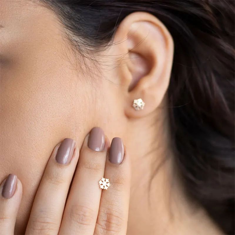 گوشواره طلا 18عیار طرح برف ساده