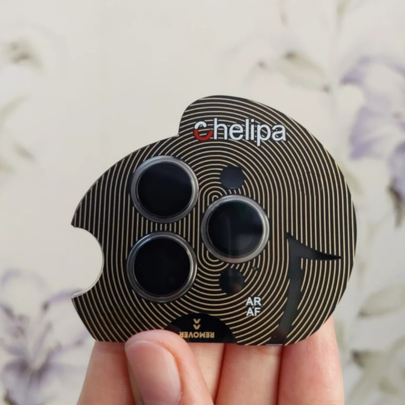 محافظ لنز دوربین شیشه ای اوجی مدل chelipa titanium مناسب برای گوشی موبایل اپل iPhone 15 Pro
