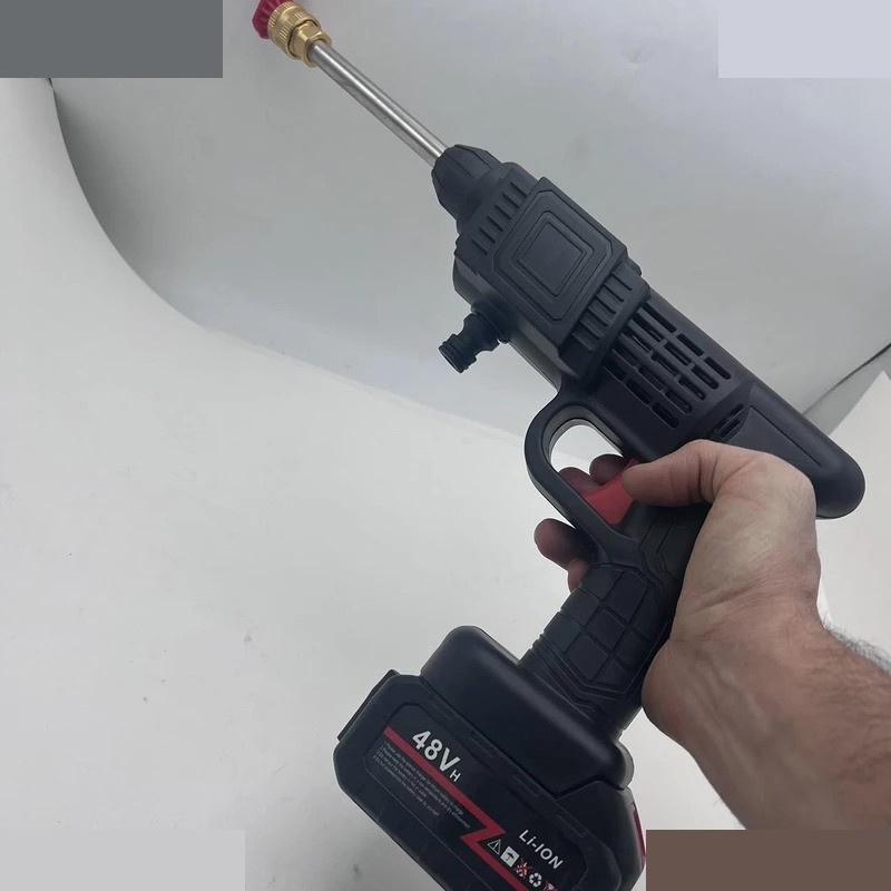 کارواش شارژی مدل ِDB به همراه باطری اضافی