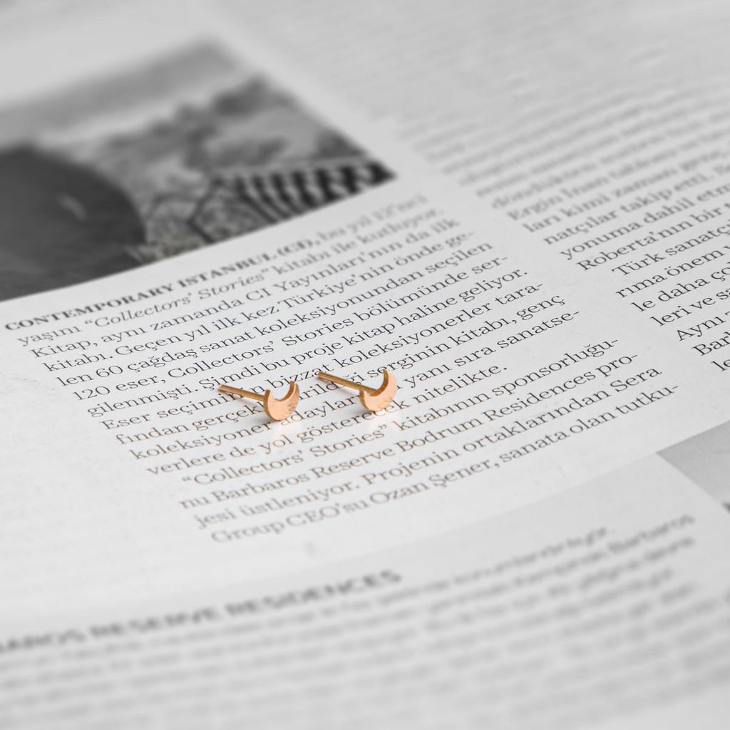 گوشواره طلا زنانه طلا 18عیار طرح ماه کلاسیک