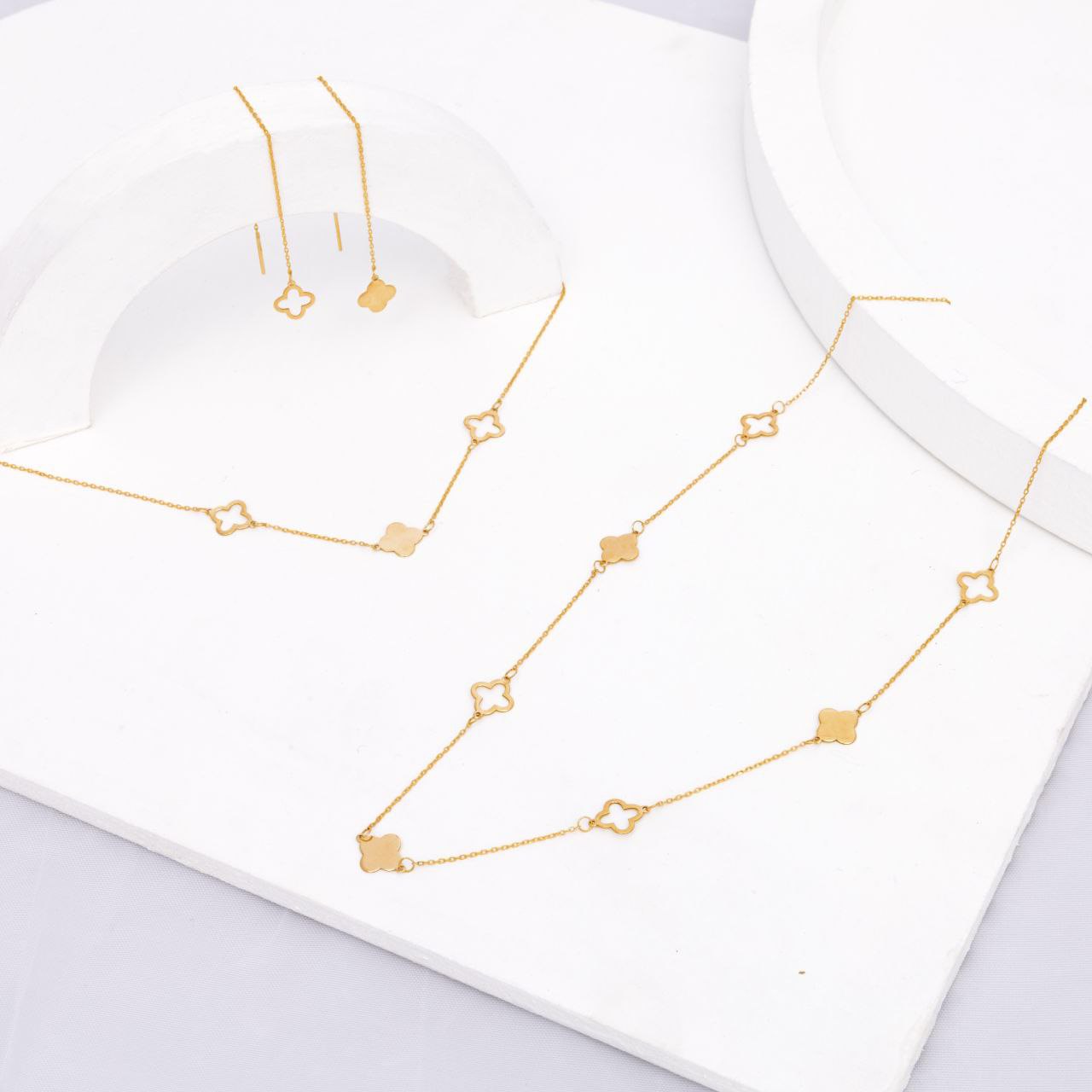 گردنبند ونکلیف مینیمال طلا 18 عیار